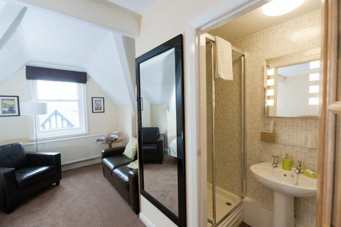 Acer Guest House York Eksteriør bilde